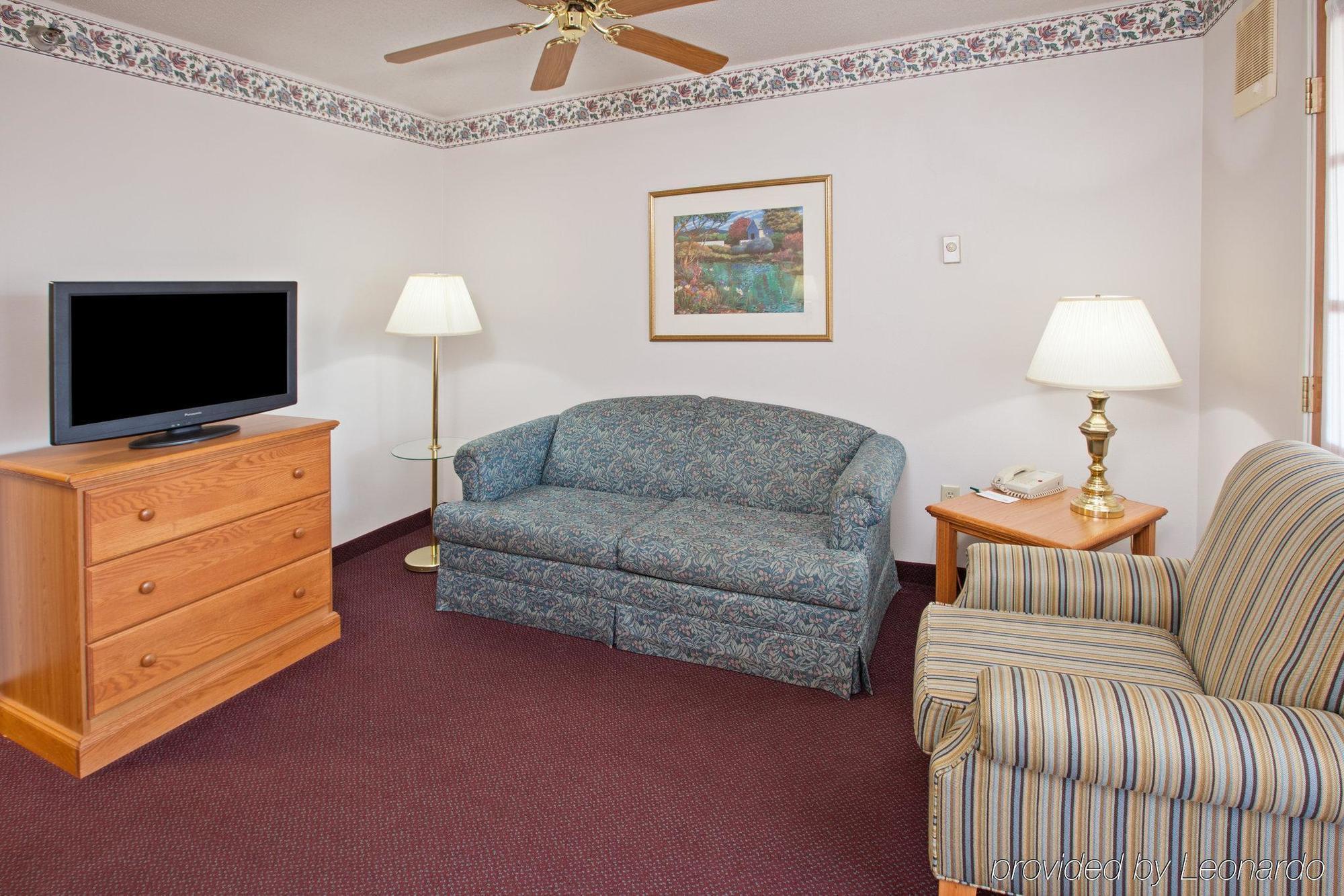 Country Inn & Suites By Radisson, Springfield, Oh Room photo